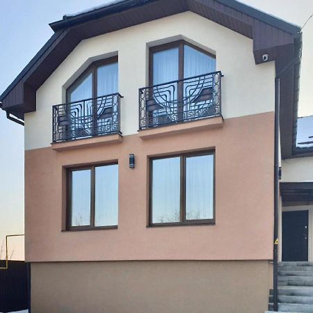 Apartment Sweethome 1 Free Parking Úzhgorod Exterior foto